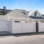 Uptown Retreat By Host Agents