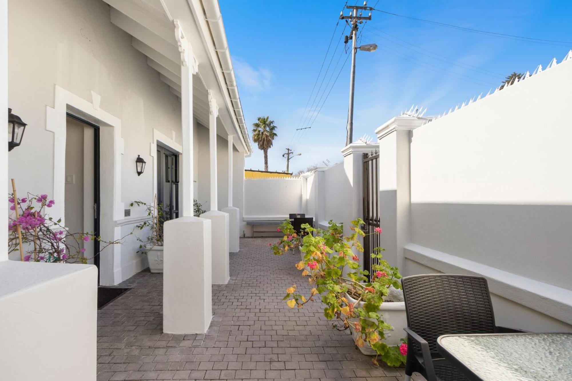 Holiday home Uptown Retreat By Host Agents Cape Town