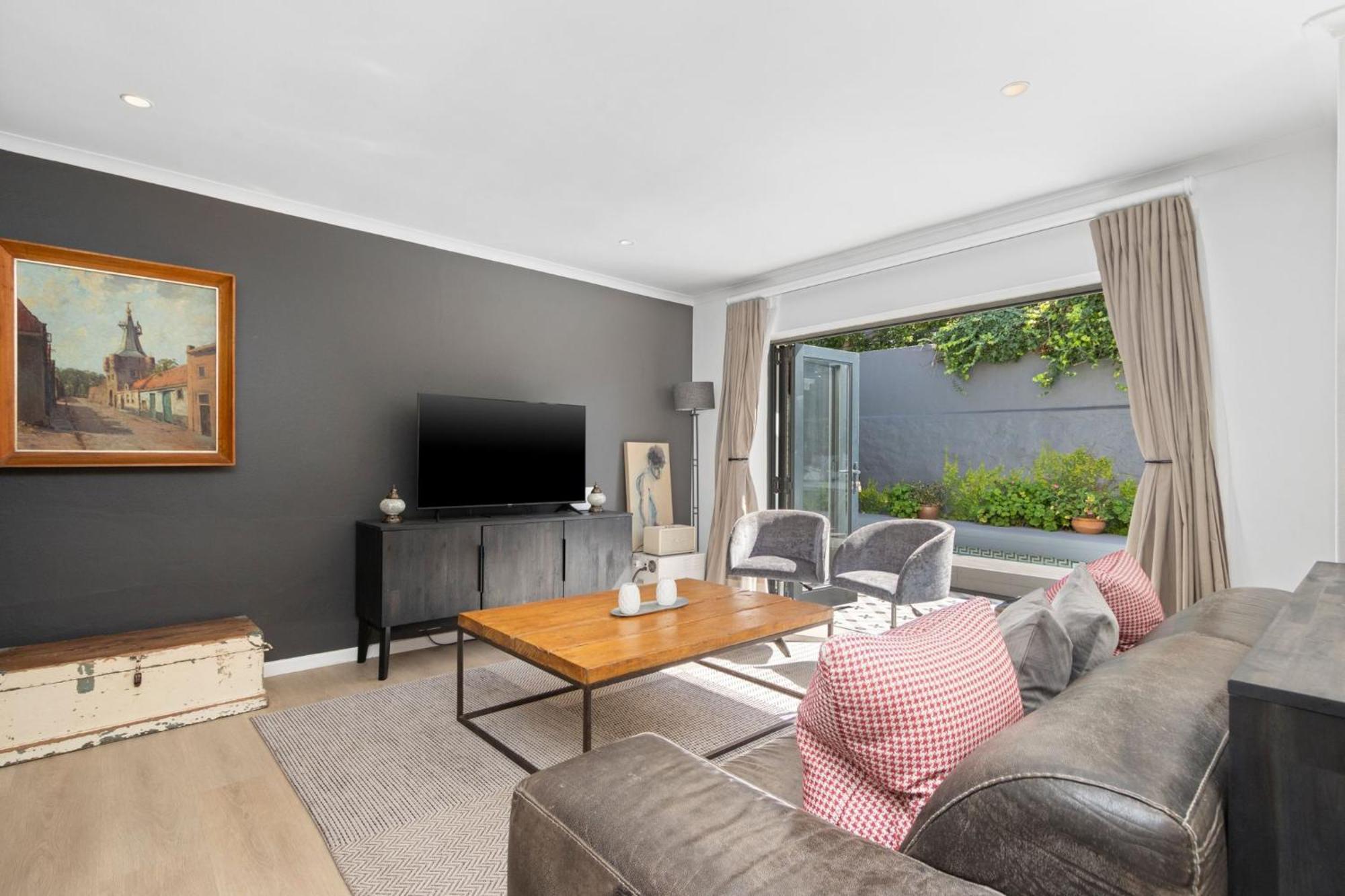 Holiday home Uptown Retreat By Host Agents Cape Town